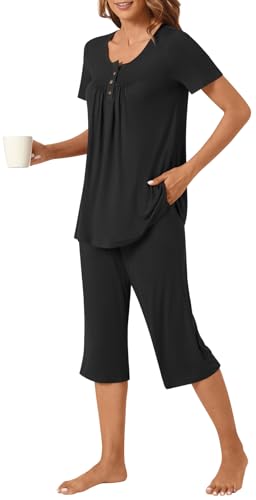 Image of Womens Summer Pajama Sets 2 Piece Short Sleeve Top and Capri Pants Plus Size Ladies Lounge Pjs Sets with Pockets