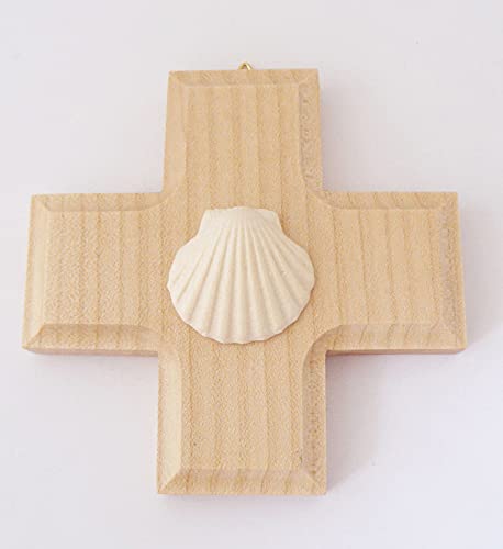 Cruz de madera selecta tallada a mano con detalle de concha 10x10