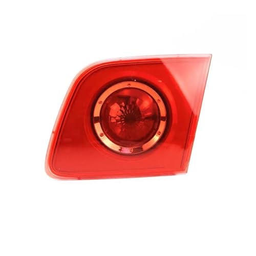 Feu stop Mazda 3 BK cassé ? Remplacez votre feu arrière intérieur droit