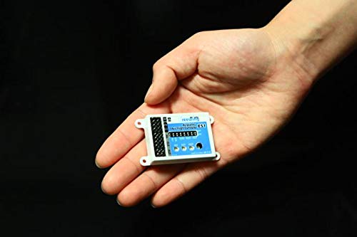 Freewing E51 in palm of hand