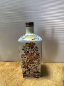【未開栓】希少ニッカウヰスキー/フロムザバレル/有田焼き600ml 51.4% Amazon.co.jp: 品ニッカフロムザバレル 600ml 有田焼ボトル ウィスキー