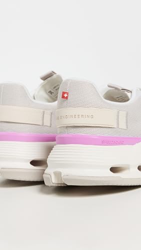 Image of On Women's Cloudnova Form 2 Sneakers