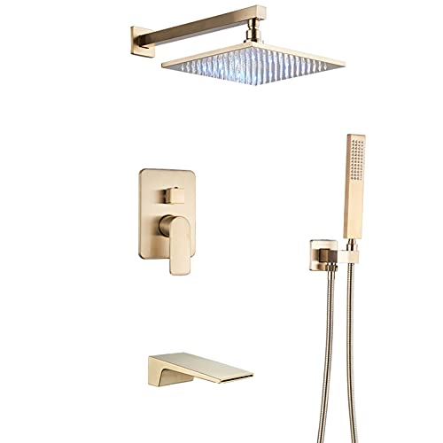 Shower head set brushed gold pour créer une ambiance spa de luxe dans votre salle de bain