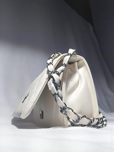 Women's Stylish Handbag – Sleek & Versatile, Perfect for Work, Travel, and Everyday Use2