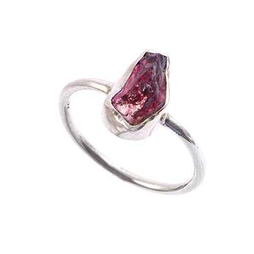 Bague de fiançailles en argent et grenat de créateur, le cadeau idéal