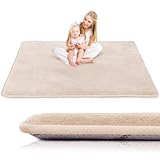 Spessore classico di 3cm – Morbidezza simile a una nuvola con tessuto in flanella, soffice e confortevole, che aderisce alle curve del corpo garantendo un supporto completo. I 3cm di spessore creano un efficace strato ammortizzante sul pavimento, proteggendo i bambini da eventuali danni durante il gattonamento o il gioco.