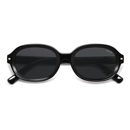 25 Chic Casual Outfits with Jeans and a Blazer - Your Ultimate Everyday Style Guide Sunglasses