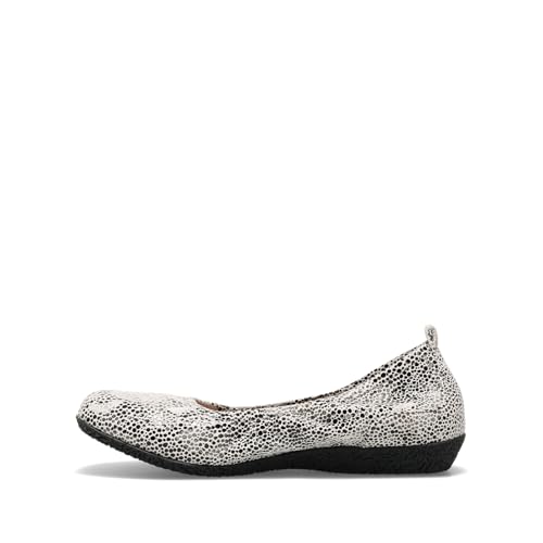 Image of Taos Footwear Women's Chit Chat Flat