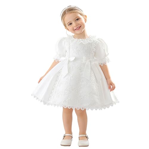 Robe de baptême petite fille en dentelle fleurie pour cérémonie