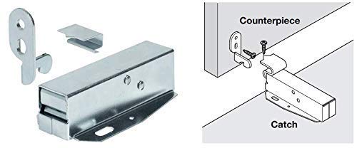 1 loquet à ressort automatique pour portes de placard et trappes de grenier - avec Contre-pièce - en acier galvanisé brillant