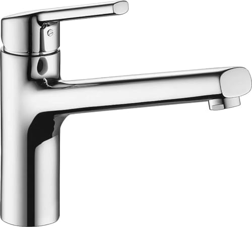 Il rubinetto estraibile in cromo di KWC è adatto per il montaggio sotto la finestra.