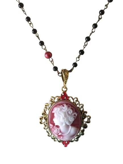 Collier sautoir vintage avec camée rouge, le cadeau rétro idéal pour elle