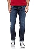 Diese Jeans aus dem Hause JACK & JONES ist ein klassisches fünf Taschen-Modell, mit dem Sie nichts falsch machen können; Eine leichte Waschung gibt der schmal geschnittenen Hose einen getragenen und lässigen Look; Sie ist schnell angezogen und vielseitig kombinierbar; Egal ob zum Hemd oder Crew Neck Shirt, mit dieser Regular Fit sind Sie nett beraten