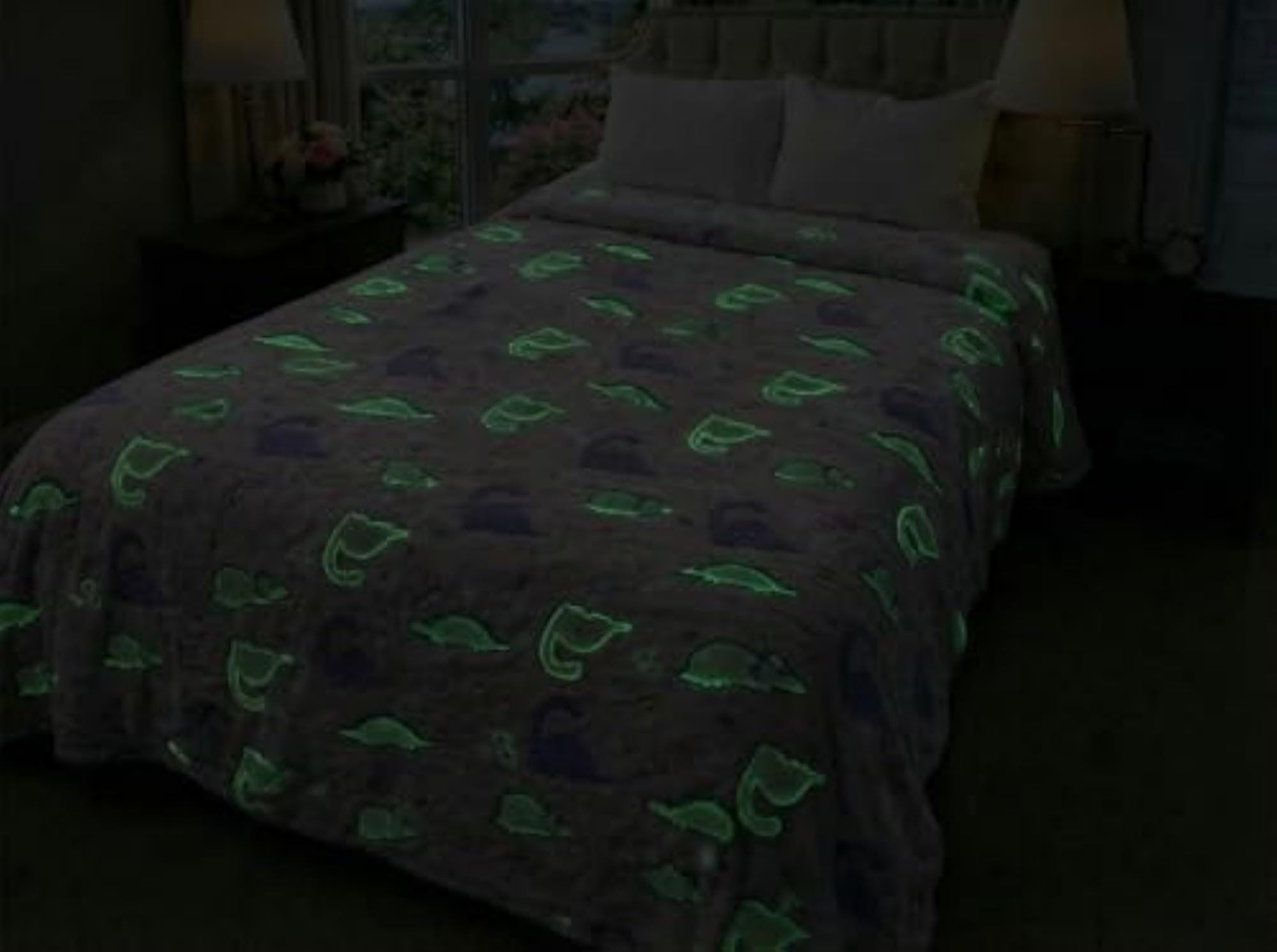 Glow in Dark Blanket for Kids, Soft Flannel Fleece