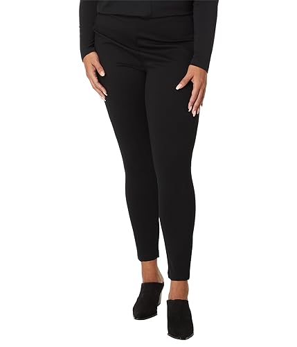 Lyssé Women's Plus Size Laura Seamed Ponte Legging
