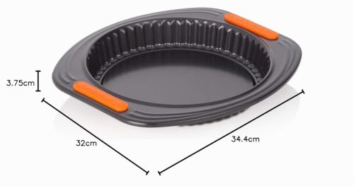 Foto von Le Creuset Antihaft Quiche- und Obstkuchenform, Ø 28 cm, Hebeboden, Sauerteigbeständig, Aus Karbonstahl gefertigt, Anthrazit/Orange, 94101900000000