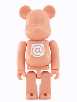 BE＠RBRICK SERIES 19 BASIC K statuette design pour sublimer votre décoration de bureau moderne