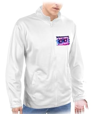 MERCHANDMANIA Chaqueta técnica 1 impresión cinta casette retro vintage futurista friki gamer jacket | Ya disponible en tu tienda friki favorita! En mundofriki.es!