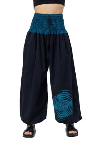 Pantalon bouffant noir pour ne plus se sentir serré en voyage