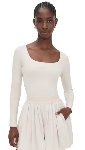 Body string Nike manches longues femme idéal pour un look quotidien