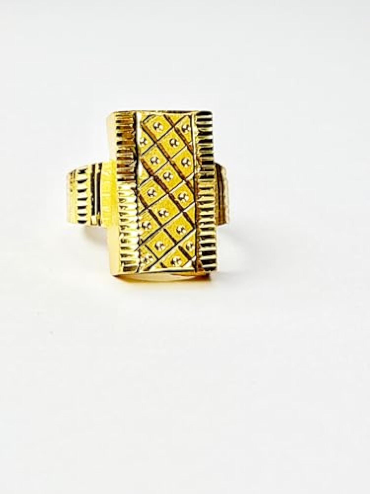 Gold-Plated Rectangular Signet Ring with Engraved Pattern