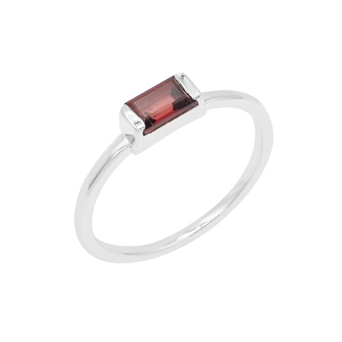 Bague en grenat et argent au quotidien, sublimez votre style de tous les jours avec élégance