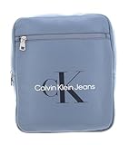 FONCTIONNALITÉS UTILES — Ce sac Calvin Klein intègre une fermeture zippée sécurisée, une poche zippée supplémentaire sur le devant pour un accès rapide ainsi qu'un panneau arrière respirant pour un meilleur confort lors du port.