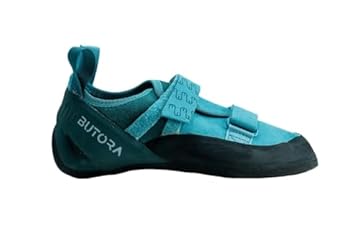 wide rock climbing shoes