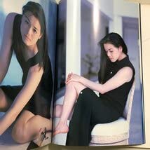 Amazon.co.jp: 写真集oda akanePURE 小田茜 写真集 PURE ピュア 小田茜