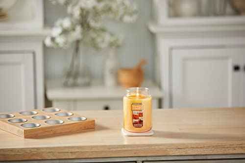 Yankee Candle Honeycrisp Apple Cider Scented, Classic 22oz Large Jar Single Wick Aromatherapy Candle, Over 110 Hours of Burn Time, Apothecary Jar Fall Candle, Autumn Candle Scented for Home