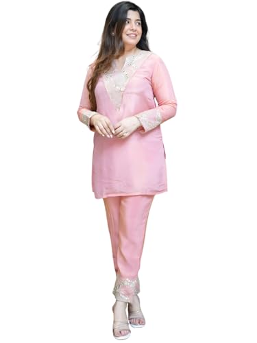 Kurta droite en soie rose pêche Navlik pour vos soirées et grands événements