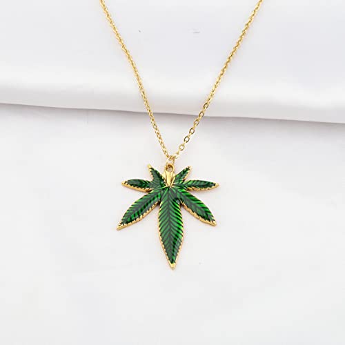 Collier avec pendentif marijuana BNQL aux finitions gravées et détails précis