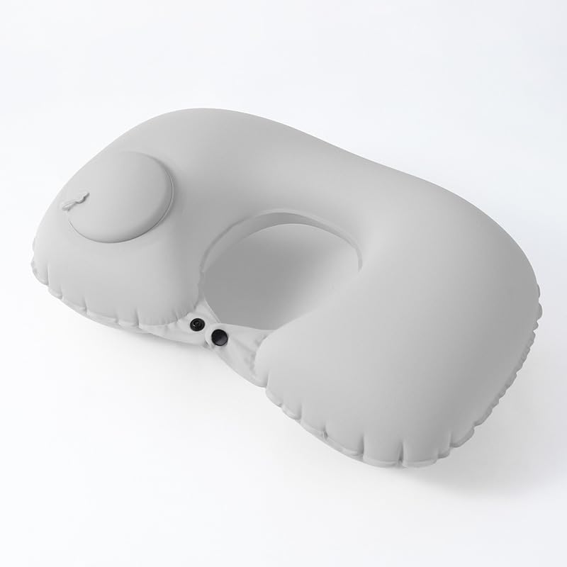 ネックピロー U型枕 トラベルピロー 旅行枕 エアーピロー 首枕 軽量 空気枕 折りたたみ可能 収納ポーチ付き 収納バッグ付き マルチマテリアル 旅行用 トラベルグッズ 携帯枕 飛行機用 収納 軽量 枕 U型 トラベル トラベルグッズ (ライトグレー(ミルクシルク))