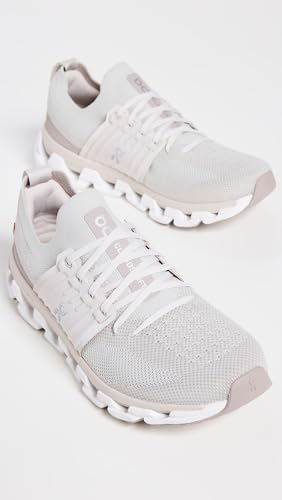Image of On Women's Cloudswift 3 Sneakers