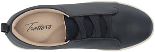 Trotters Women's Avrille Sneaker, Navy, 12 Wide | Image 4