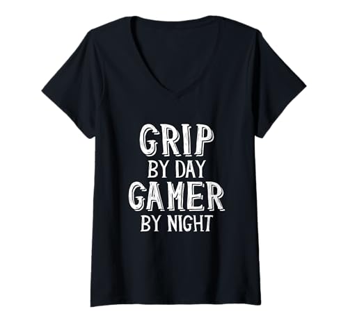Femme Grip By Day Gamer By Night Gaming Film Crew Movie Grip Key Grip T-Shirt avec Col en V