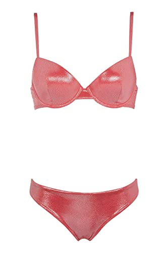 Bikini Armani à pois ensemble galbant silhouette féminine - 3