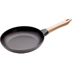 STAUB 1005022 Cast Iron Pan with Wooden Handle, Suitable for Induction, 24 cm, Black