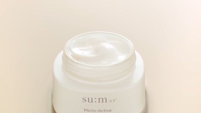 Amazon.com: SU:M Micro-Active Soft Fit Cream (1.67 fl oz) - Deep