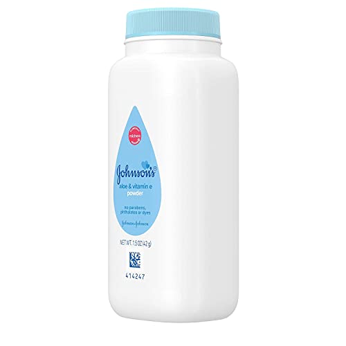 Johnson\'s Aloe Vitamin E Powder 1.5 oz Pack, Pure Cornstarch, 4.5 Ounce, (Pack of 3)