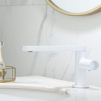 Mitigeur de lavabo eau chaude et froide pour optimiser la routine matinale