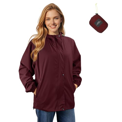 Veste de pluie imperméable femme pour rester au sec et protégée du vent