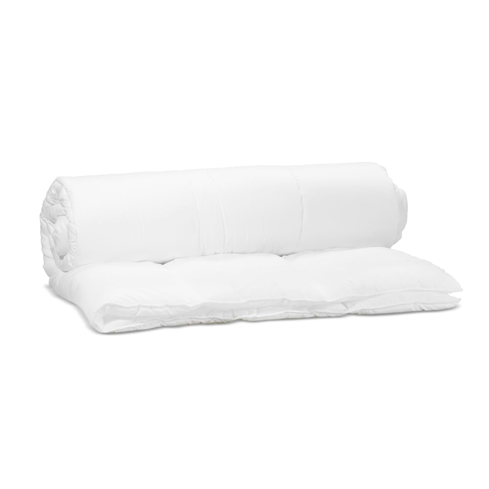 Lancashire Textiles White 10.5 Tog Microfibre Duvet - Slight Second, All-Season, Soft Hollowfibre Filling, Hypoallergenic, Machine Washable, Lightweight Comforter (Single, 135 X 200 Cm)