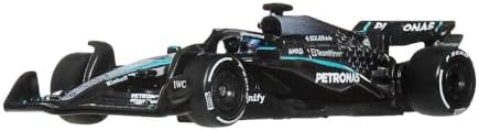 Hot Wheels Premium Mercedes-AMG Petronas Formel 1 Rennauto | Sammelmodell: 1:64 Die-Cast-Nachbildung von George Russells Auto mit Real Riders Reifen, Metallkarosserie und -chassis,