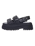Disponible en plusieurs tailles UK pour convenir à différents types de pieds.