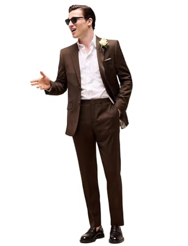 Ensemble smoking homme idéal pour une soirée de mariage ou un rendez-vous d'affaires important