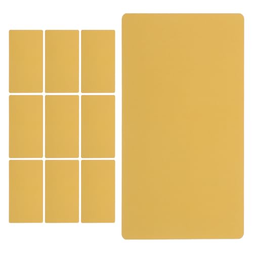 Tarjetas de presentación para eventos corporativos y reuniones ejecutivas en aluminio dorado