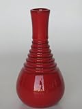 Jarrón de cerámica realizada a mano en torno alfarero con diseño escalonado. Firmado y etiquetado por nuestro taller artesano. Disponible en varios tamaños y en TODOS LOS COLORES que aparecen junto a la foto. CONSULTENOS SI LO DESEA DE OTRO COLOR en el apartado: Vendido y enviado por POLONIO. (Que está debajo del botón COMPRAR YÁ) .