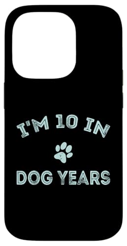 I'm 10�C���` Dog Years Funny 70th Birthday ���B���e�[�W �X�}�z�P�[�X iPhone 14 Pro �p