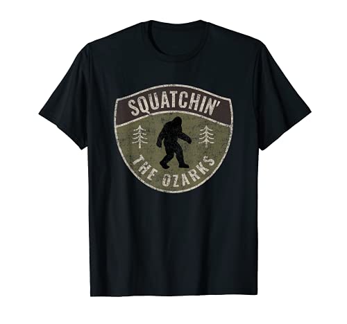 Vintage Sasquatch Squatchin' The Ozarks Big Foot Caza Camiseta